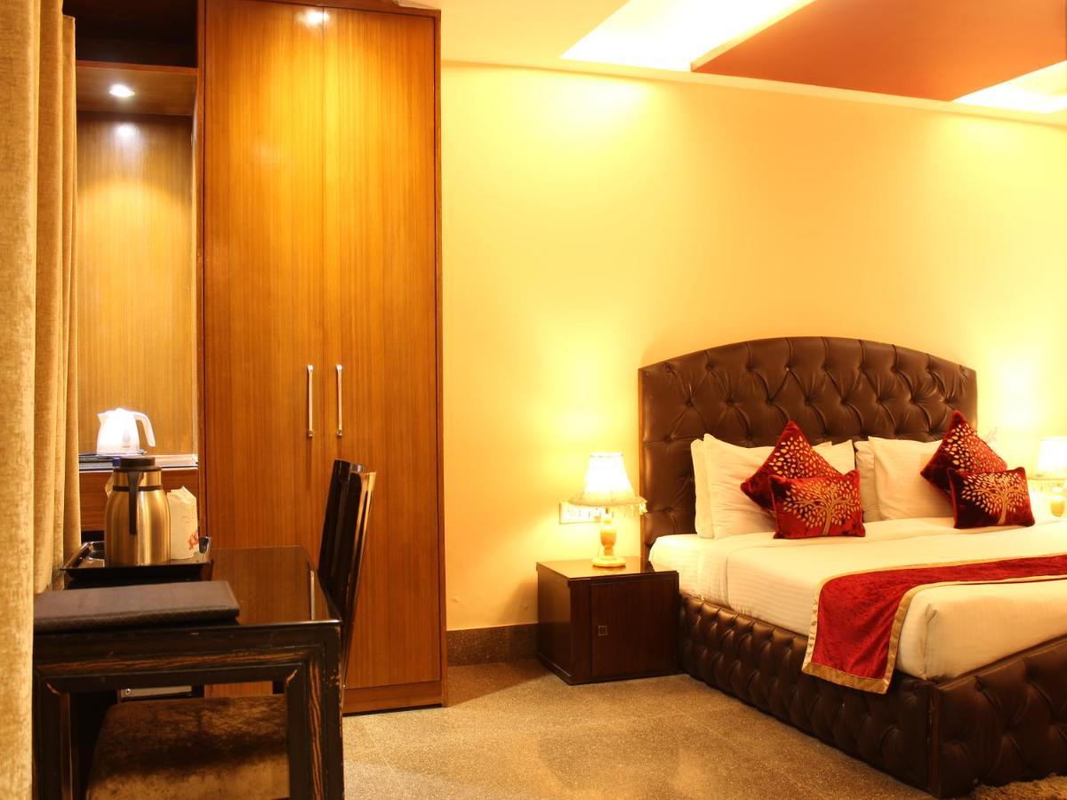 Karan Holidays Delhi  Ngoại thất bức ảnh
