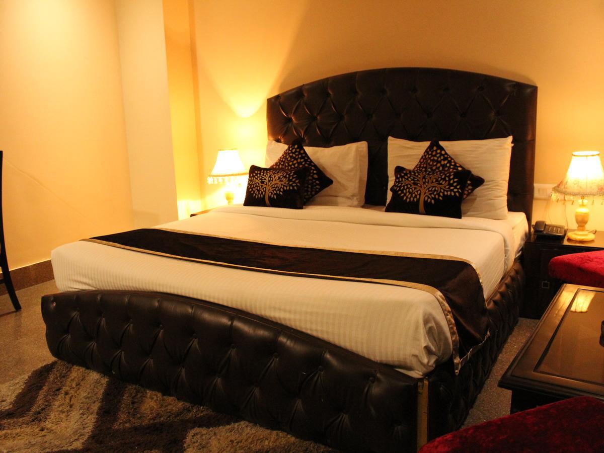Karan Holidays Delhi  Ngoại thất bức ảnh